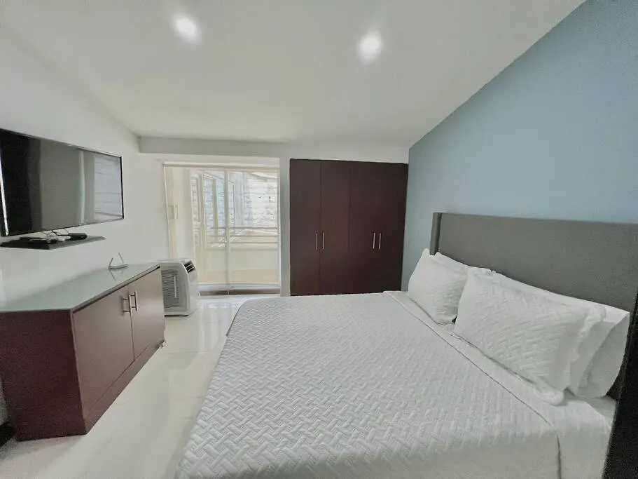 Private Jacuzzi 3 Bedroom Apartment In Provenza Cartagena Medellin 0*,  Colombia