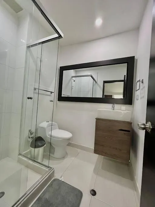Private Jacuzzi 3 Bedroom Apartment In Provenza Cartagena Medellin